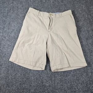 IZOD Golf Shorts Men's 30 Tan Straight Fit Comfortable Outdoor Casual 9.5 Inseam